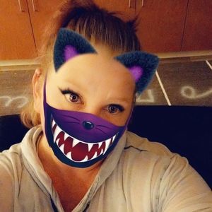 Meet your Posher, Jenn